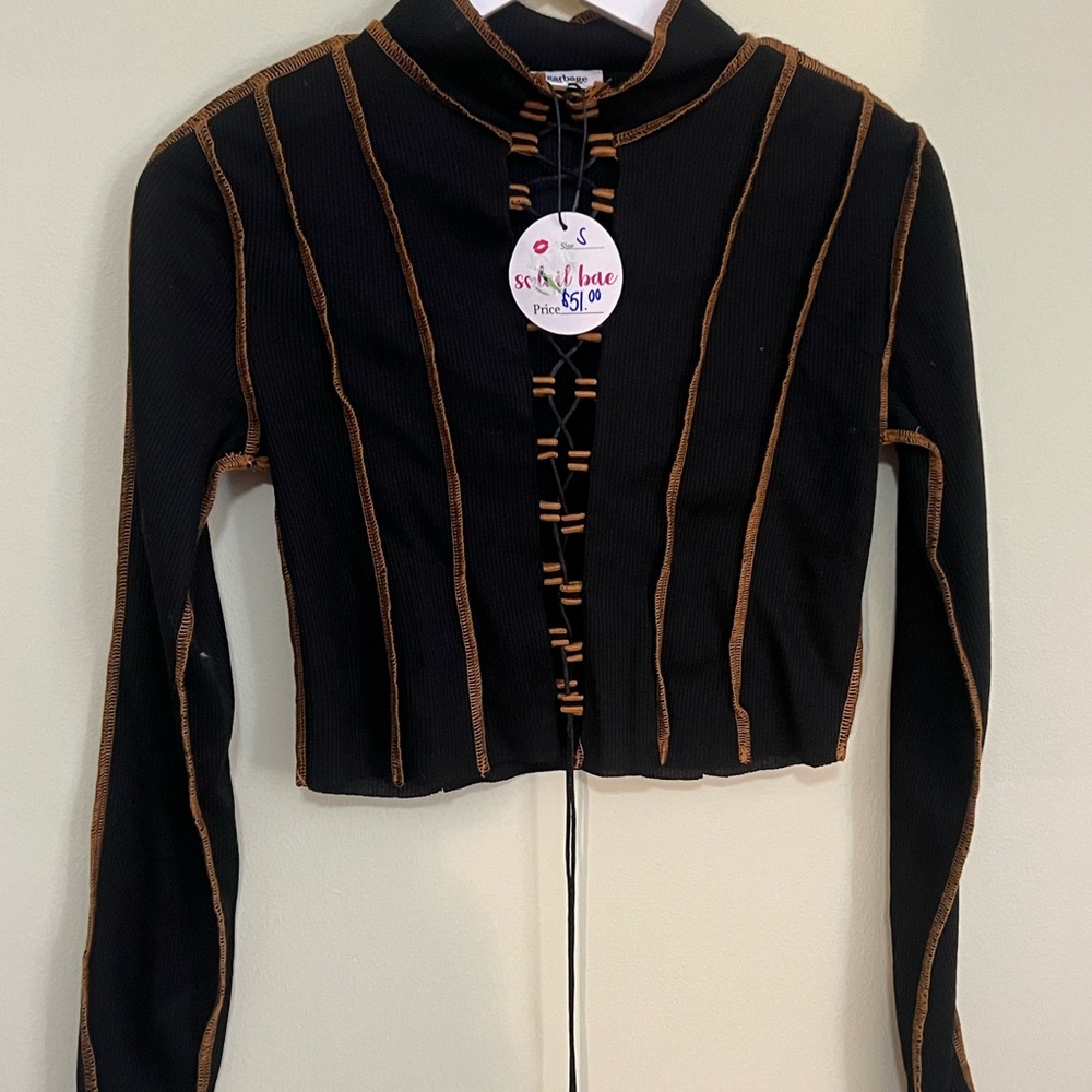 Black and Brown Striped Cropped Top. Brand is Pretty Garbage. Size medium.